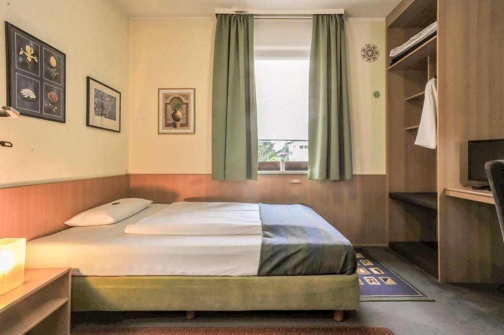 City Hotel Fellbach 24H Check-In Exteriér fotografie